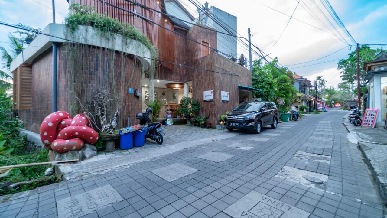 Hotel Juli House By Mahaputra à Ubud Extérieur photo